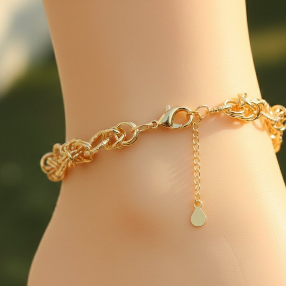 "Handmade Anklet – Elegant & Delicate Jewelry for Women | UNVRC1628 - Picture 3 of 5